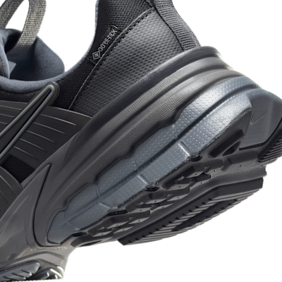 Nike V2K Run GORE-TEX Women's Waterproof Shoes. Nike SG